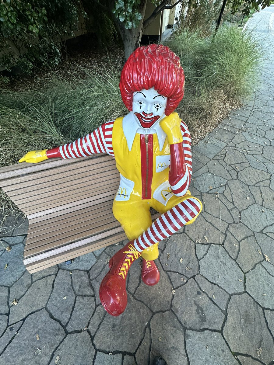 Excited about the opportunity to contribute further to the Ronald McDonald house this year. If you can, donate to their amazing organization and help in any way you can!
rmhcbayarea.org/?form=donate
<a href="/Lifetime_Card/">Lifetime Cardinal</a>