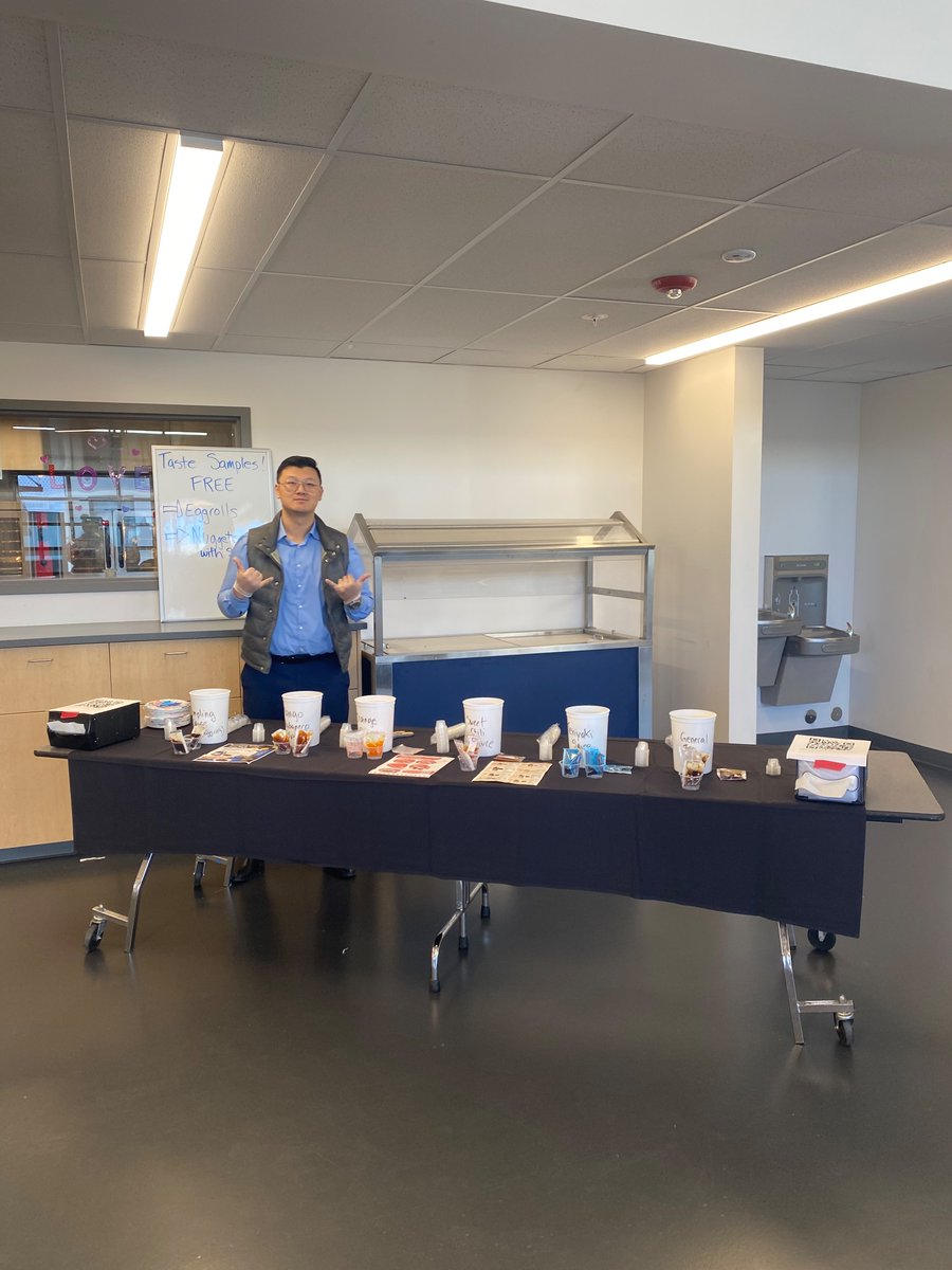 ayersH20Rosy's tweet photo. Taste testing some new sauces at Liberty today! The Spicy Mango Habanero was the favorite of the day! 
Thanks to Bobby from Nippon Shokken for providing the samples! Students loved getting a chance to give input on new products! @LHSdenleader https://t.co/0qi5jTDlhN