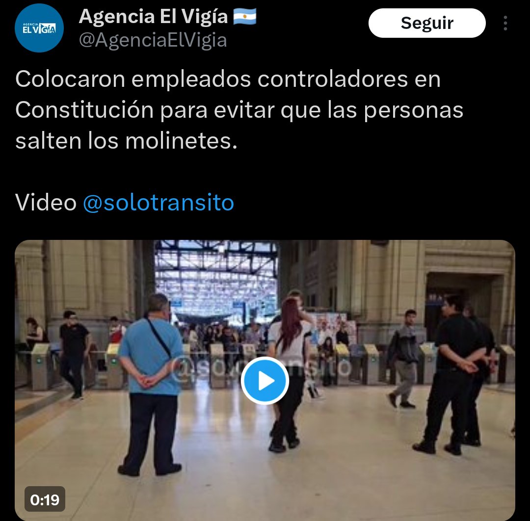 liberaloides's tweet photo. RECORDATORIO: Un empleado del transporte o seguridad privada NO TIENE LA FACULTAD DE DETENERTE. Solo la policía puede detener a una persona.

Si un empleado de seguridad privada o transporte te detiene y/o restringe tu libertad PODES HACERLE JUICIO A LA EMPRESA.

SIGAMOS SALTANDO https://t.co/V8QLJf2tNA