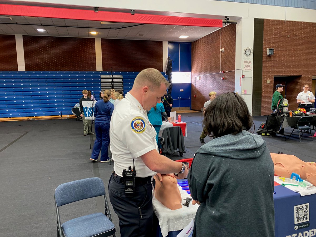 #RTADEMS attended the Jefferson College 2024 Career Expo. Deputy Chief Hemmelman & Training Chief Golec met with many #students from Jefferson County, MO schools to discuss #careers within the #EMS field. 

#rtadrocks #community #EMSlife #ambulancelife #paramediclife #emtlife