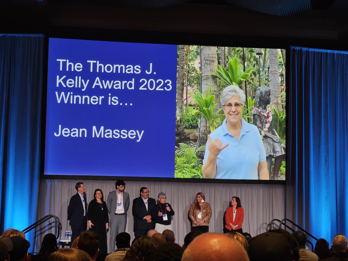 Congratulations Jean Massey on the Thom Kelly award! Well deserved! @united @Jmass29Massey