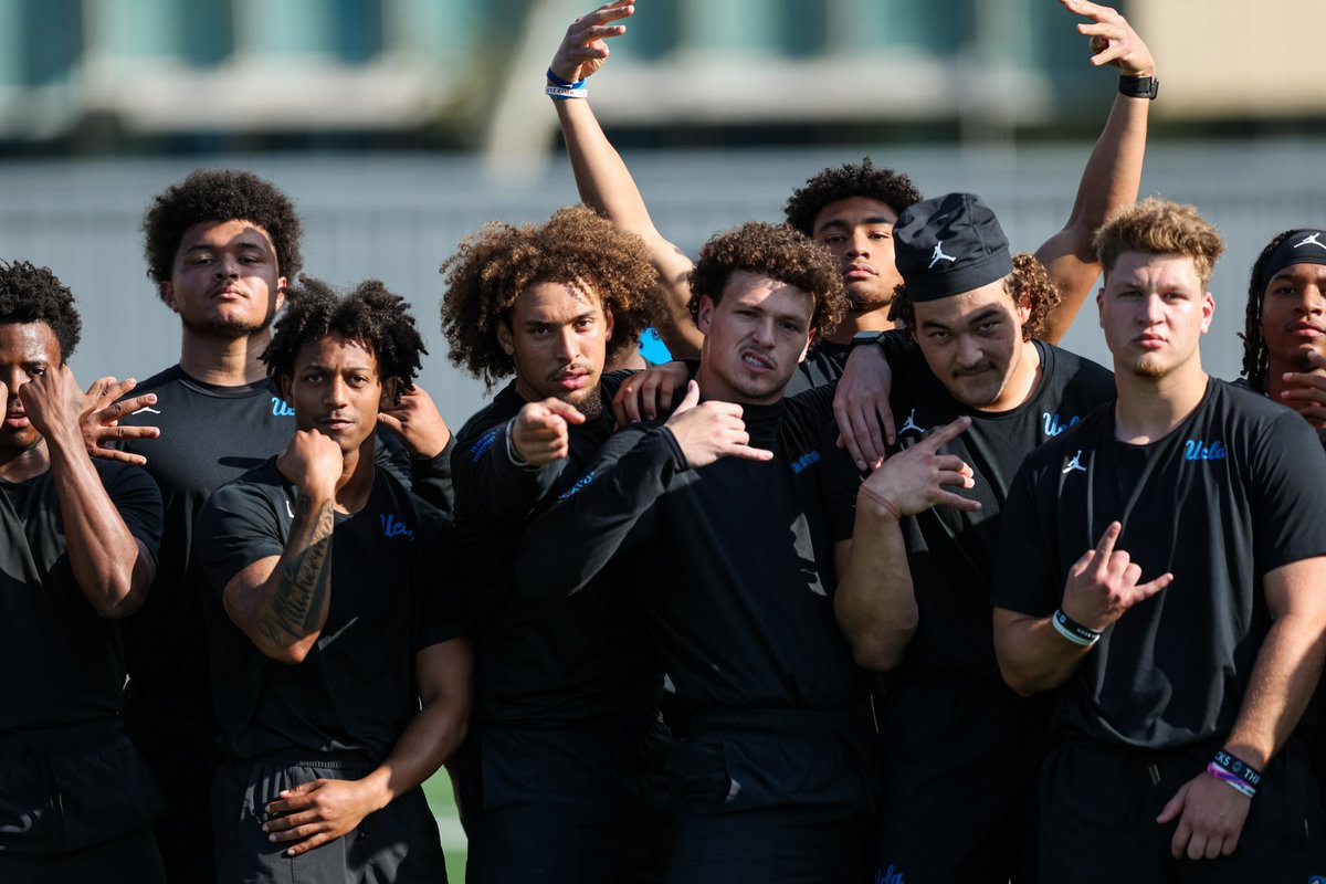 UCLAFootball's tweet image. Daily deposits! #DoMore