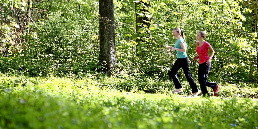 Les bienfaits du sport sur la santé s'obtiennent plus rapidement chez les femmes #SportSanté urlz.fr/pHF9 <a href="/LePoint/">Le Point</a>