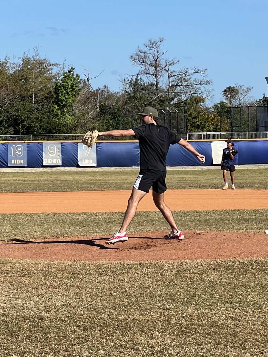 Always exciting when former alum come out to get work in before reporting. ( Jack Sinclair , Chase Costello ) ⁦@JptBaseball⁩ ⁦@JPTAthletics⁩