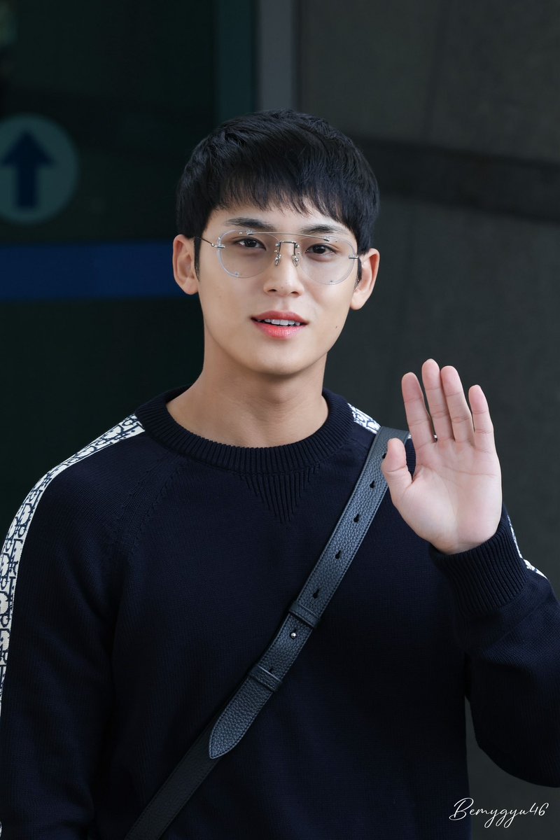 bemygyu46's tweet photo. 240226 ICN
#��규 #MINGYU 
#세븐틴 #SEVENTEEN https://t.co/BrDO0N4Jzk