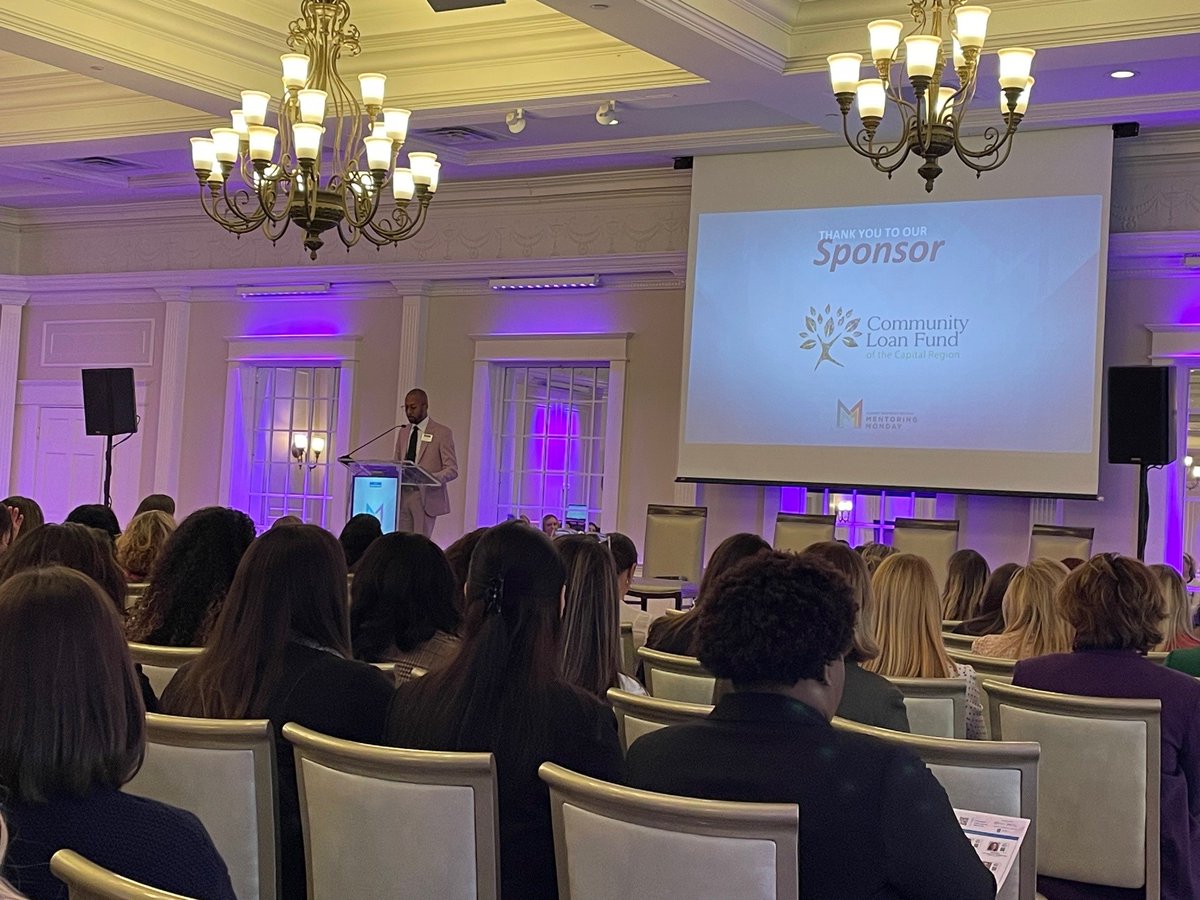 The Community Loan Fund was proud to attend yesterday’s “Mentoring Monday” event hosted by the Albany Business Review! This event, which is aimed at allowing young businesswomen the opportunity to meet with women business leaders featured over 150 participants!