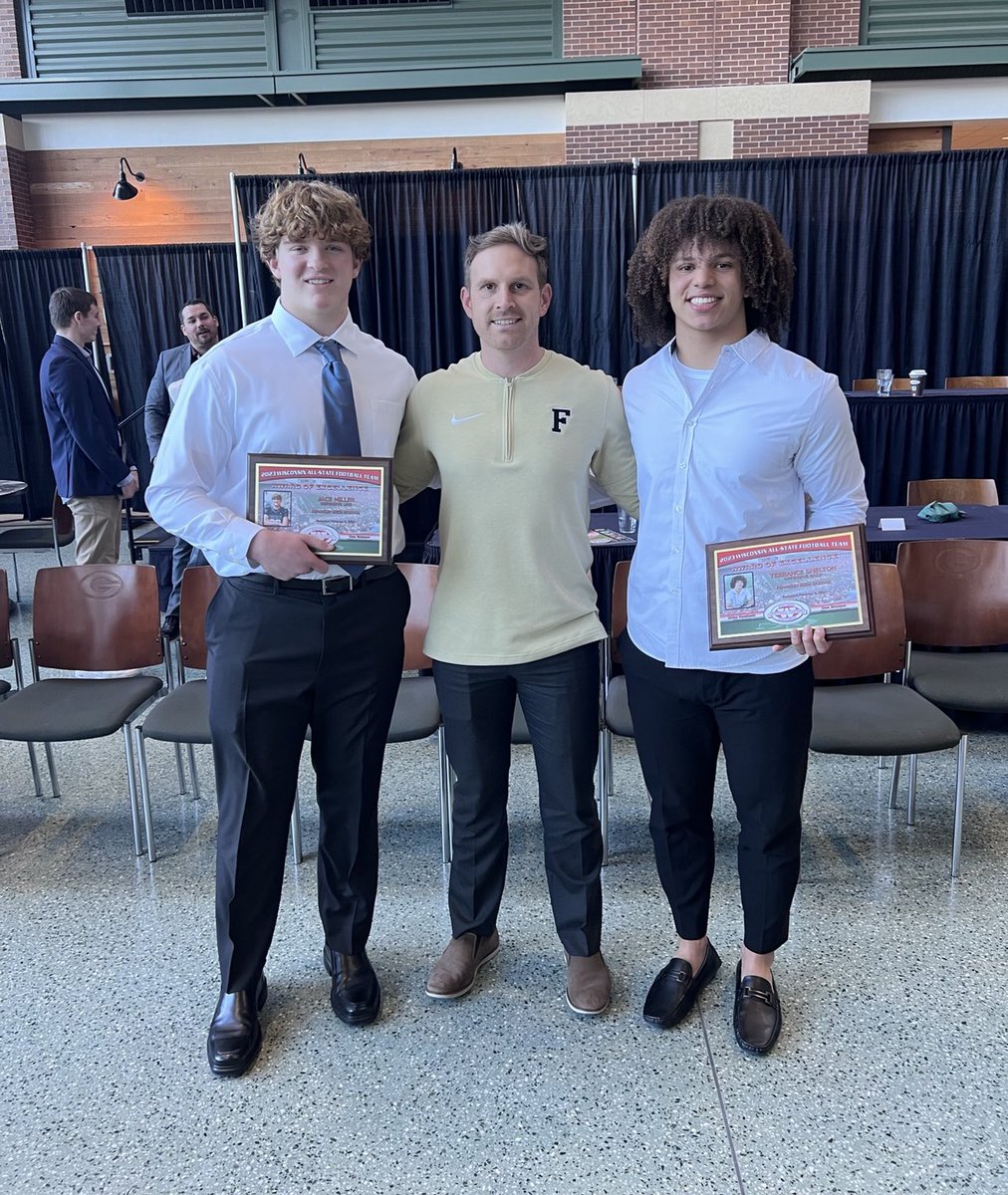 I’m grateful to be recognized by the @wifca as WI Offensive Player of the Year and 1st Team All State. It was an honor to accept these awards at Lambeau along with the best in the state, and to have OC @Drew_Ambrose_ part of it with me! @saberfootball_ @jacemiller_