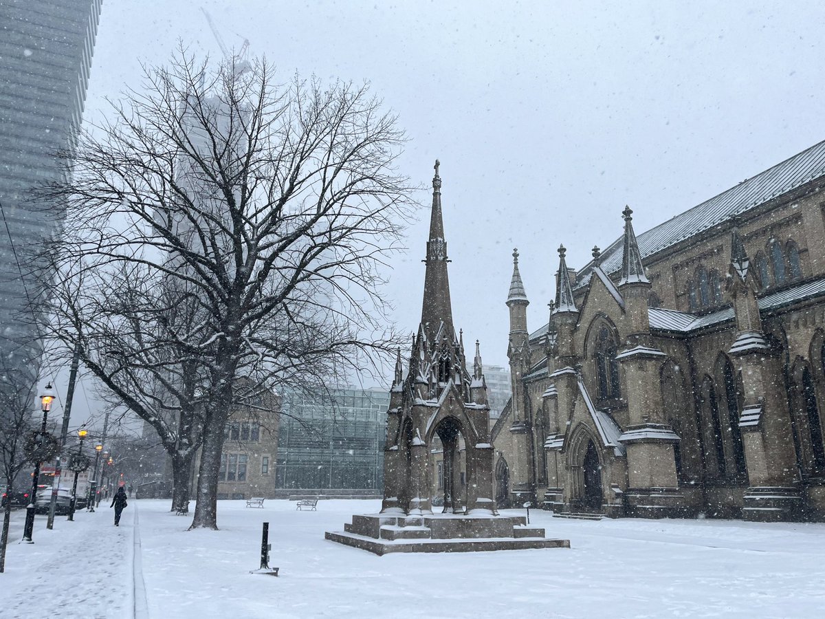 Toronto | February 2024 ♥️

#Toronto #snowfall #ThrowbackTuesday #shotoniphone <a href="/Apple/">Apple</a>