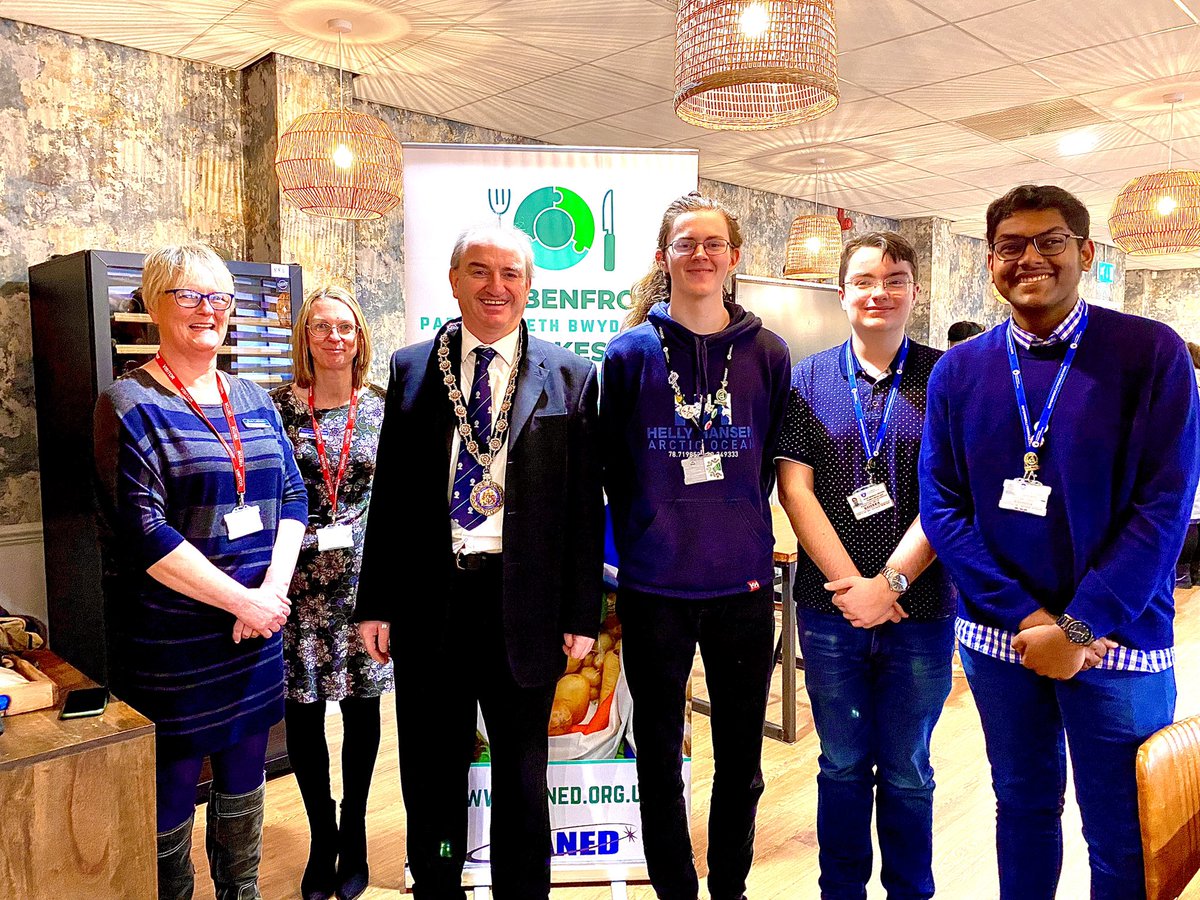 CllrThomasTudor's tweet image. As Chairman of Pembrokeshire County Council it was very interesting to attend at Pembrokeshire College a meeting of the Pembrokeshire Local Food Partnership bwydfood@planed.org.uk #CommunityConnectors #PembrokeshireCountyCouncil #haverfordwest #CommunityResilience #foodsecurity