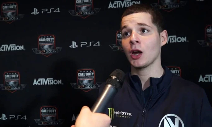 JakeMaverik's tweet photo. One of the most underrated COD pros of all time: 

@John287 

-> 8x Champion 🏆
-> 1x World Champ 💍
-> 2x MVP 🏅
-> First win in 2011, last win in 2019
-> Won across 6 different games

John isn't talked about enough when we think of the greatest players/careers 💯 https://t.co/t4BcAGP1H1