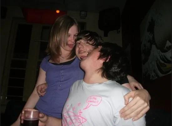 Baffling Pics (@bafflingpics) on Twitter photo 