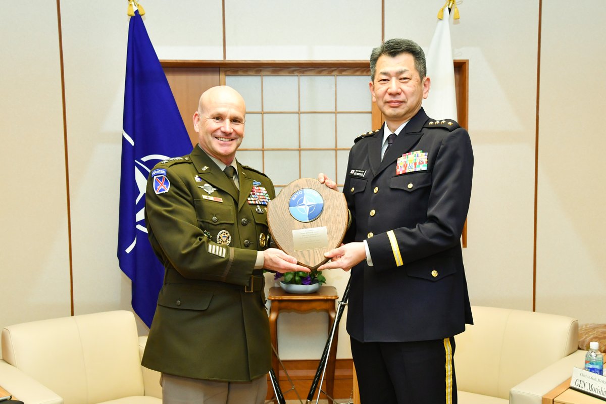 2月27日（火）、カヴォリNATO欧州連合軍最高司令官が来省し