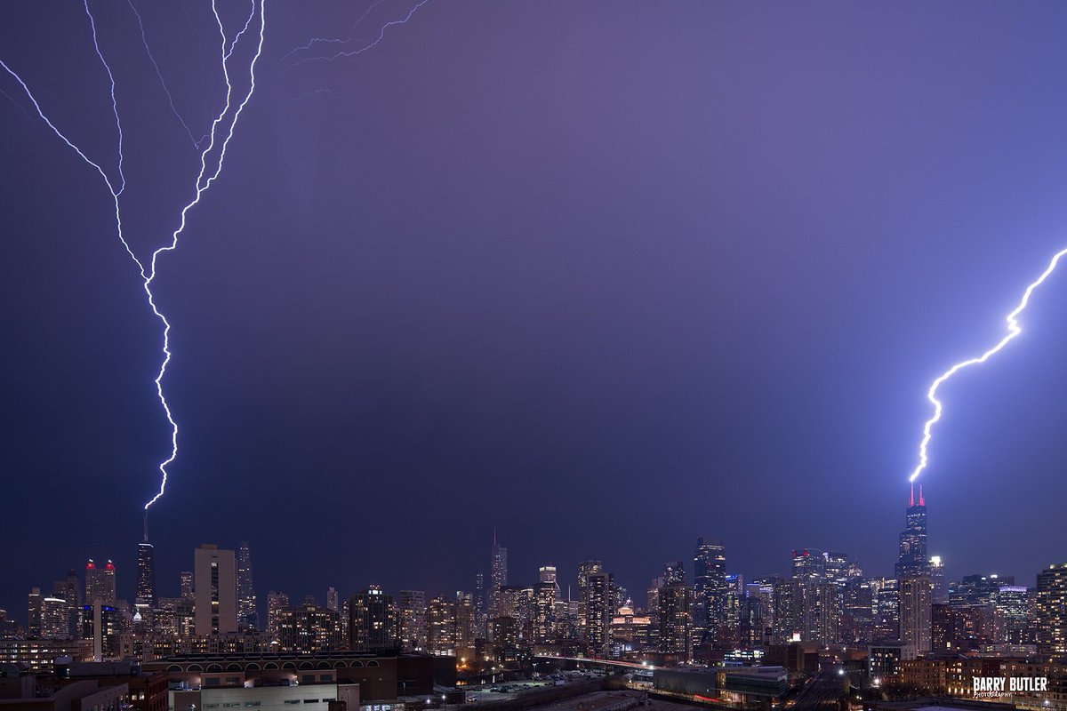 Two Fer Tuesday!   The Hancock and Sears Tower struck at 8:06pm this evening.  #lightning #storm #ilwx #weather #news #chicago