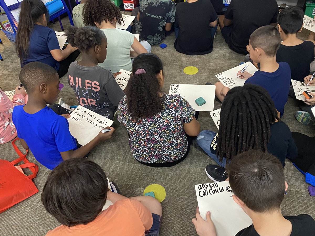 EvaPCFISD's tweet photo. Ms. Boland and I had a wonderful time visiting Mrs. Igwonobeβs class at Hoover! Thank you for having us! @MyNerdyThirdies #ModelTeacher #2ndToNone #Excellence #SecondGrade https://t.co/GrIF7pAimN