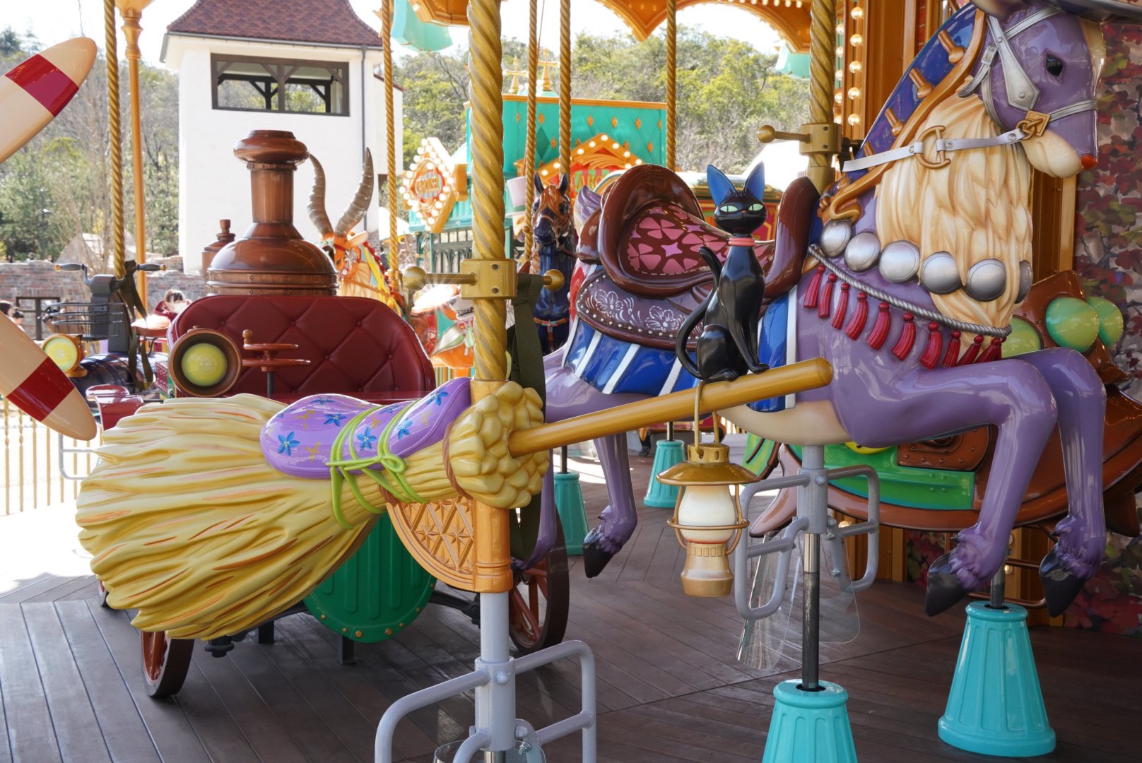 ジブリパーク 魔女の谷限定 もののけ姫 ヤックル メリーゴーランド