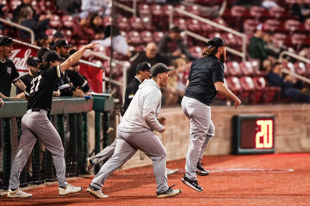 NCAA Baseball tweet media