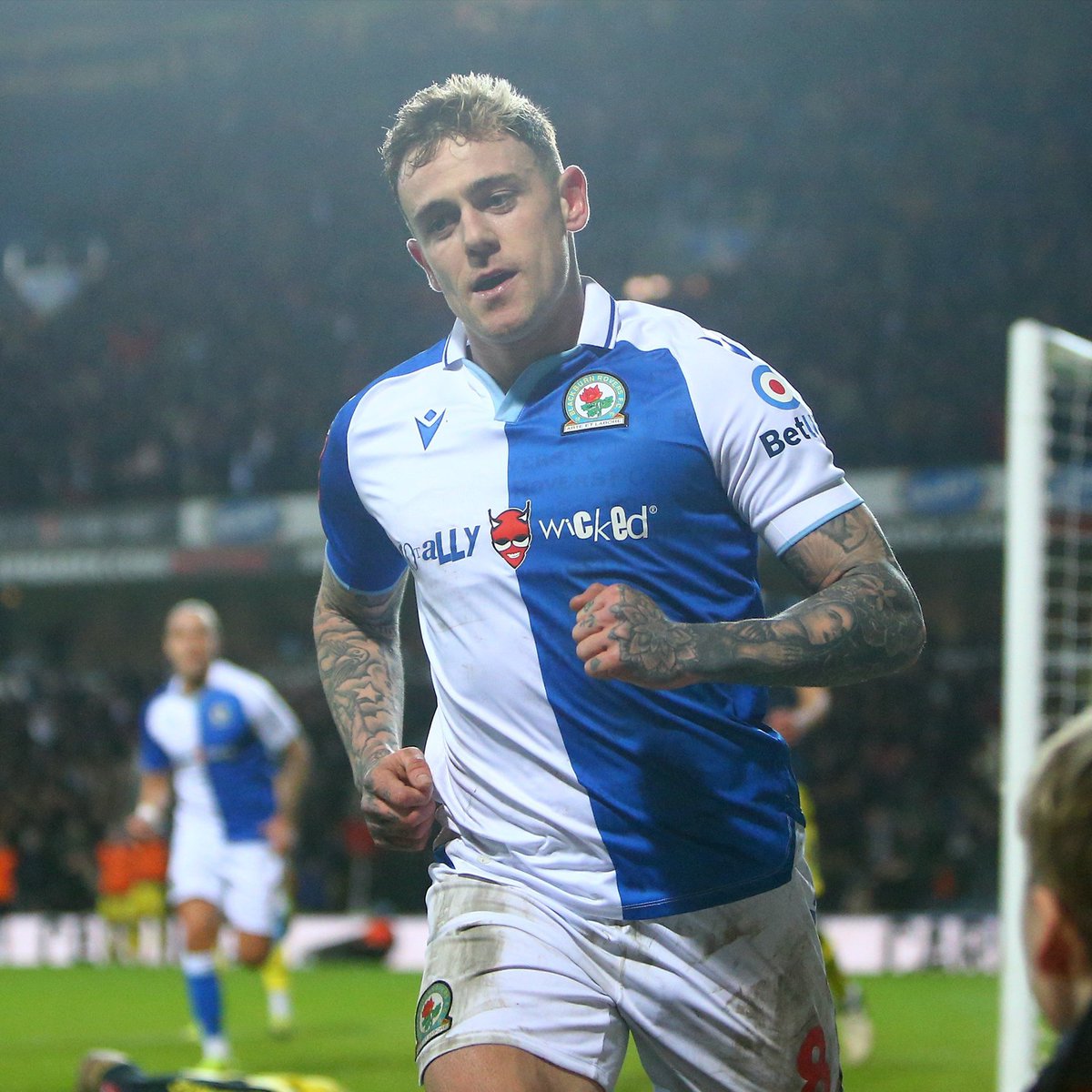 Rovers's tweet photo. This man 😍

#ROVvNEW | #Rovers 🔵⚪️