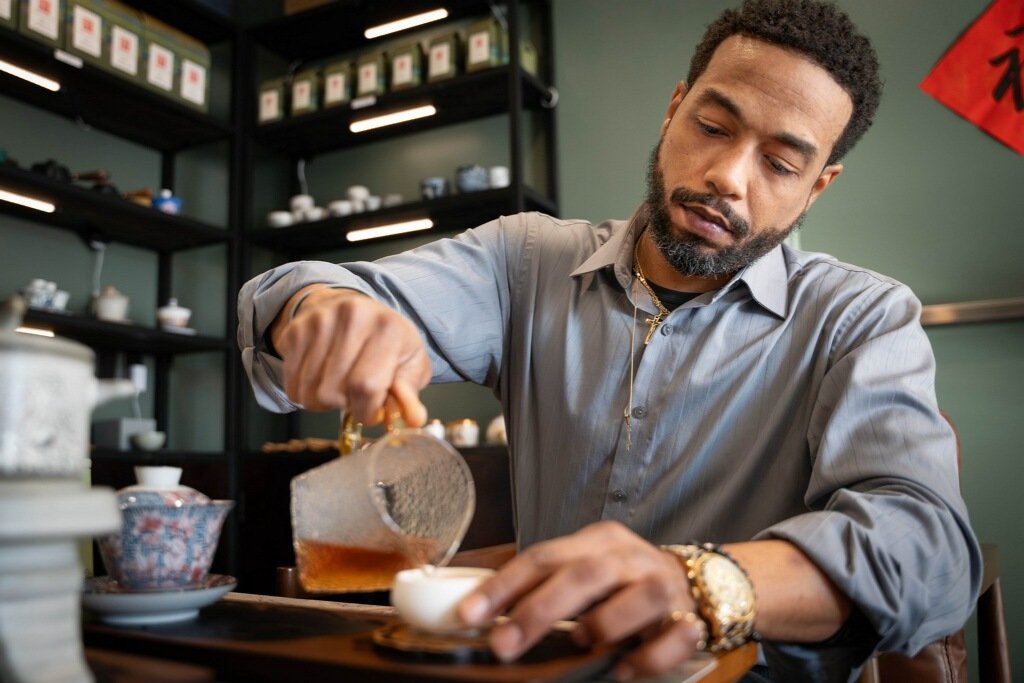 Everybody claim they got it, Ima pour it out on Thursday imagmusic.com/tea

The T.E.A. 
February 29th on all platforms. Pre order link below
imagmusic.com/tea

Prod: @bigmarcus80 @entatymusic <a href="/mr/">mr</a>.imagmusic @oleent.ig
Bass: @rob_aka_smoove 
📸: @vz_visuals 
#ole #gogo