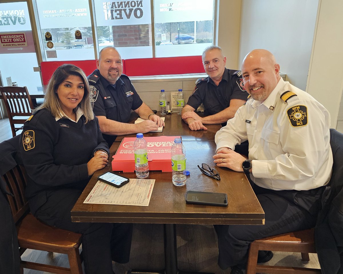 OMFPOA president @VinceTripp along with past president Vince Giovannini had a great meeting today with @JohnMcBeth and @AmanKainth of the @ONFireMarshal. We spoke about how we can best help our membership keep Ontarians safe.