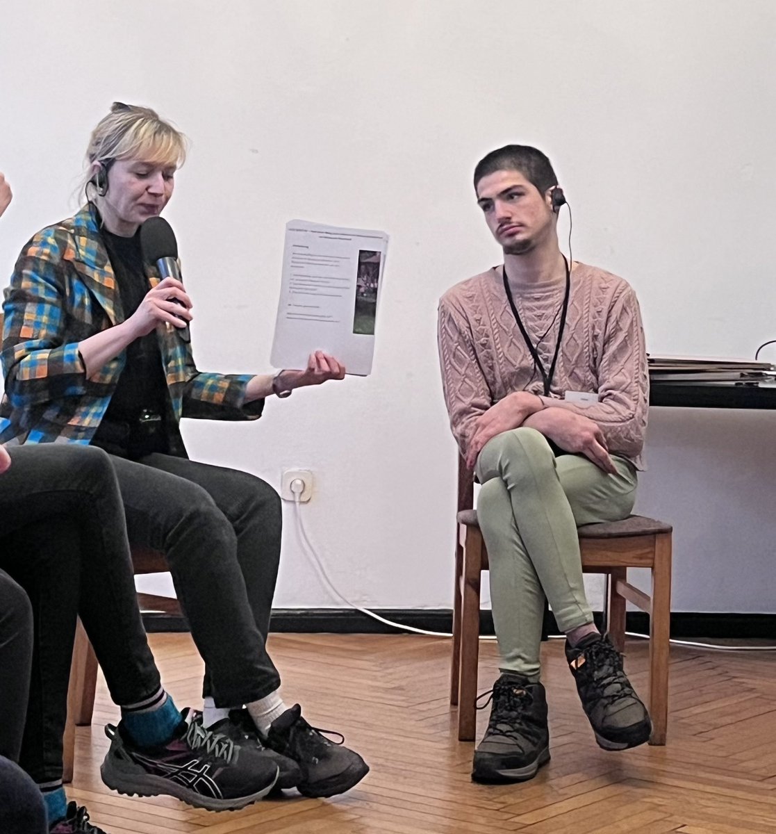 #reminclusive #Geschichte #stutthof Zwei Teilnehmende von „Erinnern-inklusiv“ stellen den Ratgeber für einen inklusiven Besucherservice vor: Vor dem Besuch, der Besucherservice, im Gelände. Informationen für einen gelungenen Besuch in der Gedenkstätte