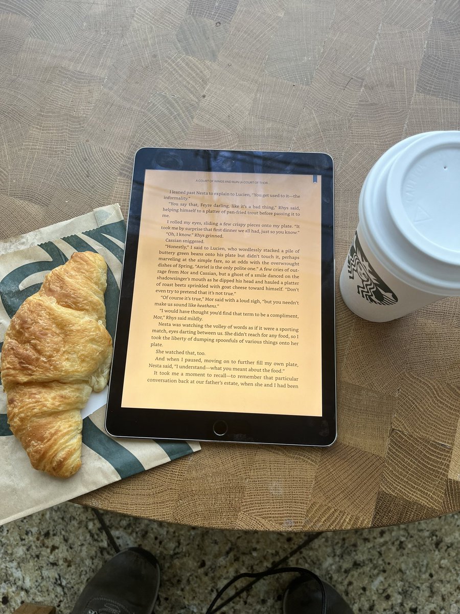 Ashley V. Robinson tweet media