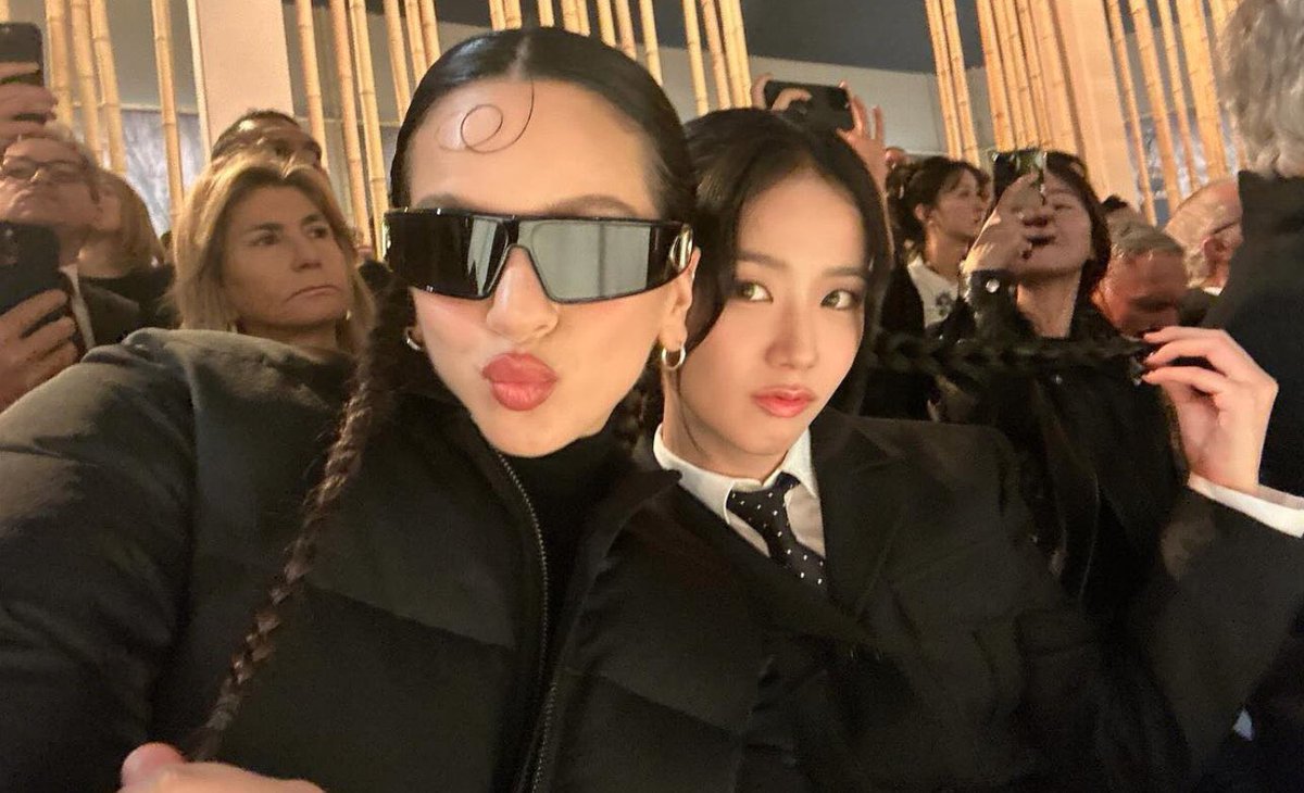 BLACKPINK’s Jisoo with ROSALÍA in new selfie from Paris Fashion Week.