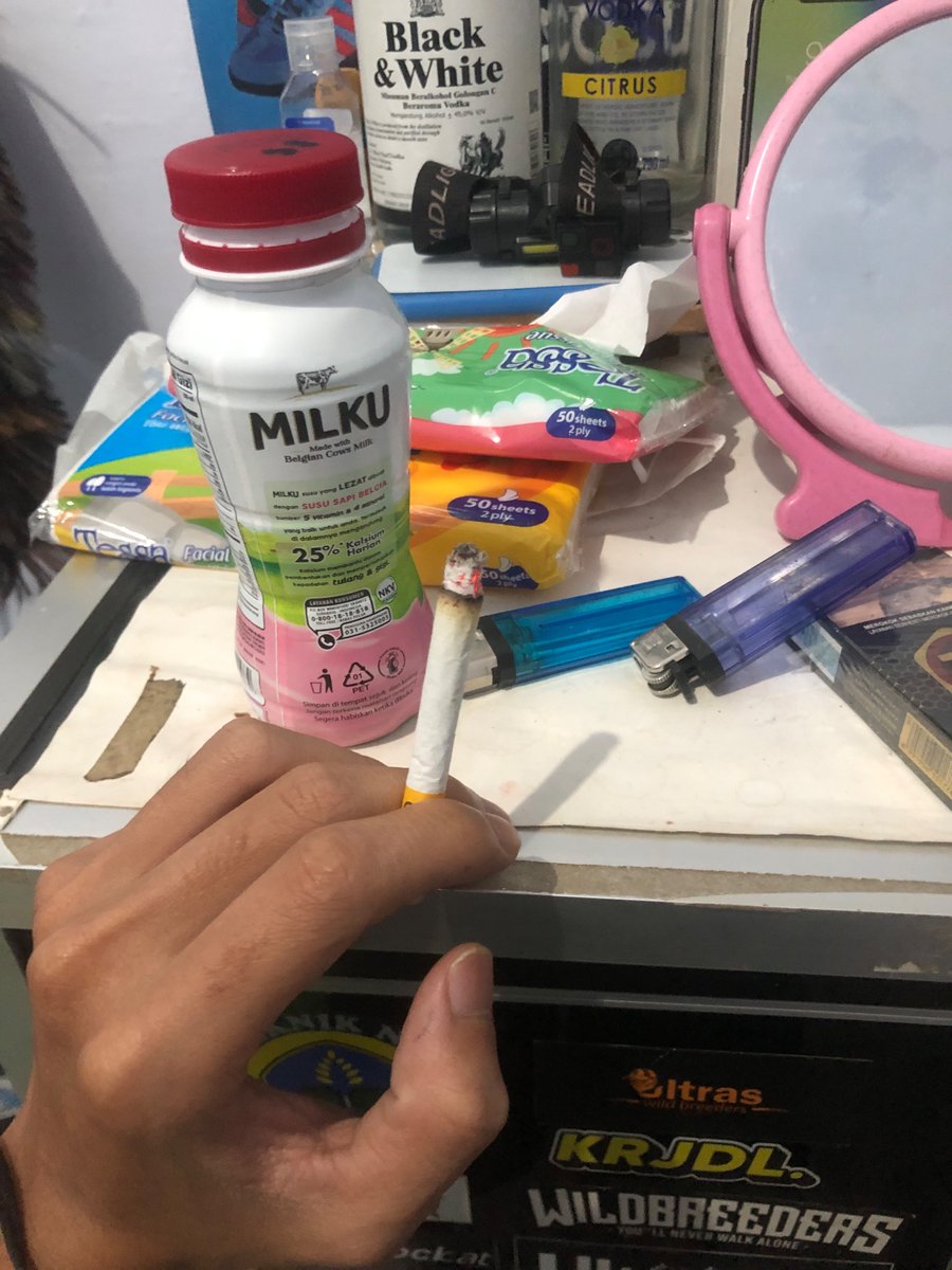 Ilhmalf_'s tweet photo. biar bisa tidur, gini bisa kali ya https://t.co/0clZXNKH9J
