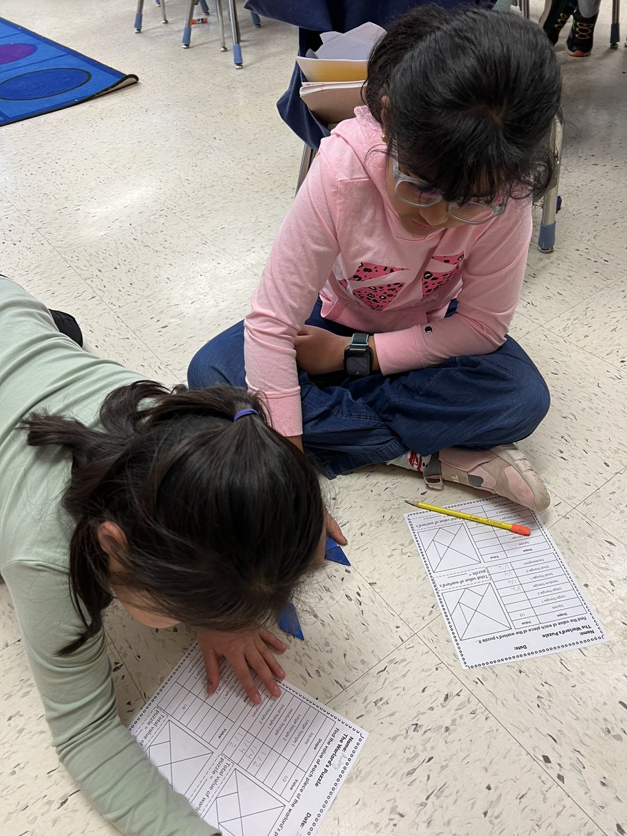 Third graders solve “The Warlord’s Puzzle” to kick off our second fractions unit! #fractions #solvingproblems #collaboration 

<a href="/FCPSR5/">FCPS Region5</a> <a href="/fcpsaap/">FCPS AAP</a>