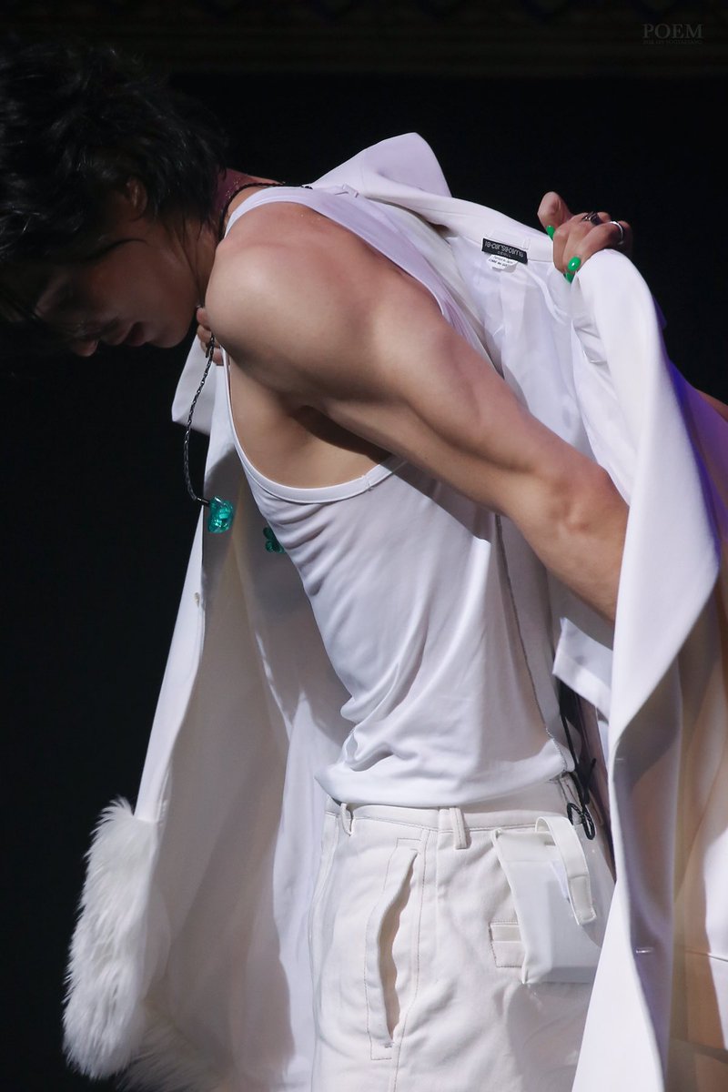 230625 LOVE

#절대_지지않을_태양이의_날
#항상곰다_유태양_생일축하해
#HAPPYTYANGDAY
#SF9 #유태양 #YOOTAEYANG