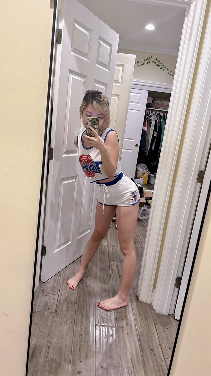 angiebunny27's tweet photo. what’s good doc ;) you game? 💕

https://t.co/65T5WXKhSo

#lola #lolabunny #xoxo #yourbunnygirlfriend #yourbunnygf #comesub #bunnygirl #abg #koreanabg #chineseabg #onthecourt https://t.co/xEjvVCpc55