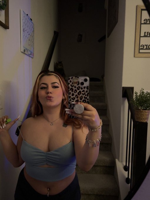 quickie 🧿 https://t.co/hYek6hjLfu