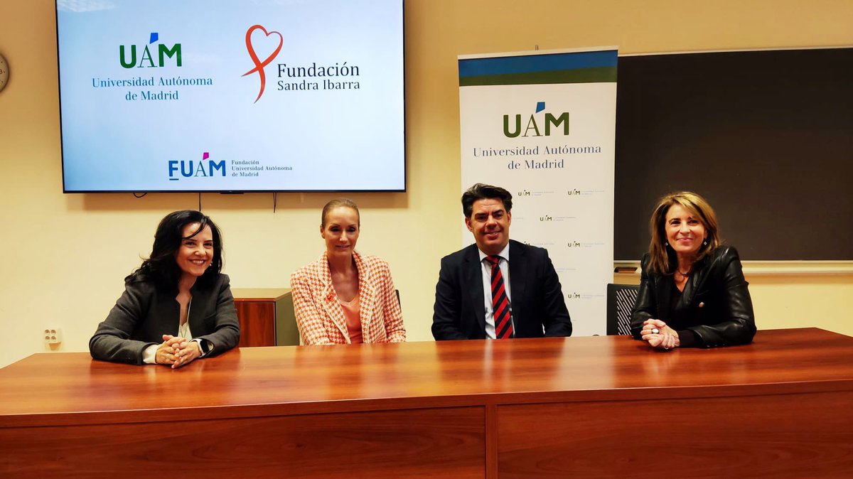 Hoy hemos firmado en @UAM_Medicina un convenio de colaboración entre @UAM_Madrid y la Fundación Sandra Ibarra @fundacionsi para apoyar iniciativas a favor de los supervivientes al cáncer. Gracias a Sandra y a Eva por su implicación y liderazgo