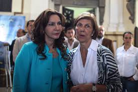 Recuerden esto !!! La única diputada que voto en contra de la reforma a la ley Alba Keneth <a href="/alba_keneth/">Alerta Alba-Keneth</a> fue la diputada <a href="/almdepalomo/">Lucrecia Marroquín de Palomo</a> la mejor amiga de <a href="/ZuryxGuate/">Zury Rios</a> . Está diputada no le interesa la desaparición o sustracción de sus hijos .