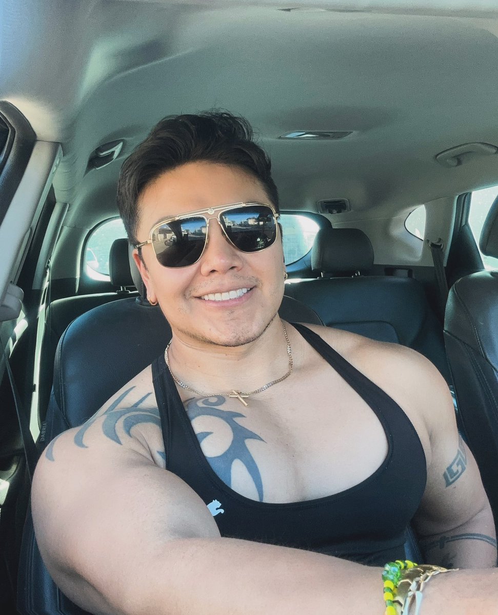 CarlosE89625773's tweet photo. #gymoff #chestday #Loveyourself https://t.co/yCgJ8m0Sih