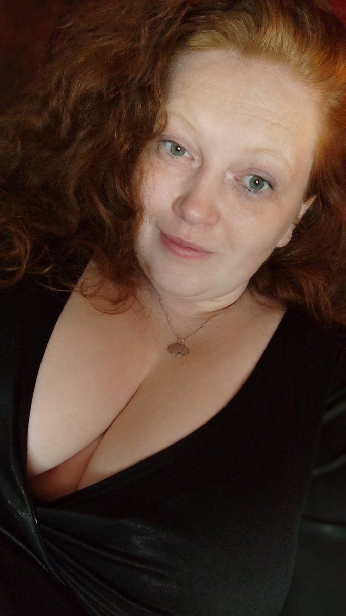 Vanaf 1 maart zal ik veel online zijn op het nieuwe platform voor mij teminste ♥️
We gaan beginnen met cammen bij islive.com/profile/hoopli…
Gaan we daar samen een leuke tijd beleven? Lang heeeel lang geleden heb ik hier wel eens gecamt alles is veranderd. Dus weet aantrekkelijk💋