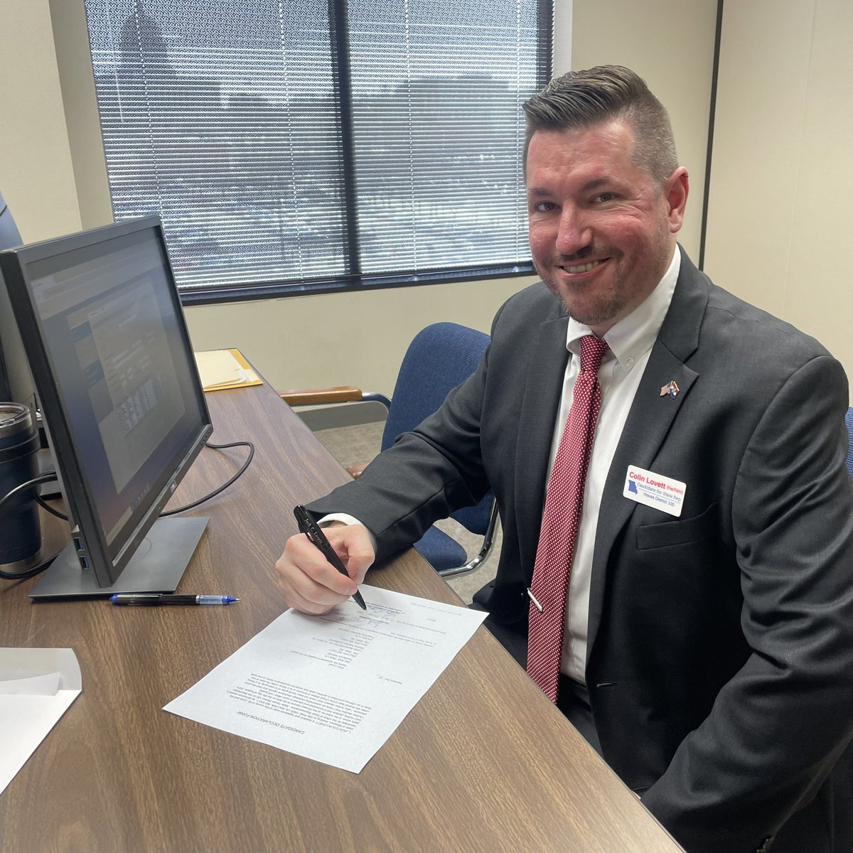 🧵Energized to be in Jefferson City today to officially file to run for State Representative of District 100 in West St. Louis County (Ballwin). I am ready to serve our community as a voice of reason and will protect the rights and dignity of ALL people in Missouri.