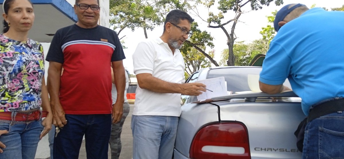 SubSeOrgMonagas's tweet photo. #27Feb24. Reunido con el Sec. de Asuntos Municipales Seccional Monagas; @LuisSalazar y su equipo, conversando, organizando, escuchando sus propuestas, actualizando sus estructuras. Porque sabemos el compromiso que tenemos con Venezuela. #ADecosXVzlaConMCM #ConVzla https://t.co/cV8ljoUHok