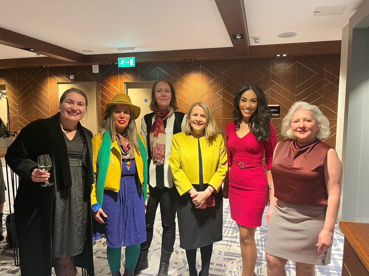 Fantastic #UseYourVoice event by @LEODCWomen. Clodagh Swords from Simply Voice & Michelle Nolan O'Driscoll from The Swift School of Speech shared invaluable tips. So much learning! #Grateful #NetworkingEvent #VoiceYourSuccess #WomenInBusiness #CoachingSkills #SpeakingCoach