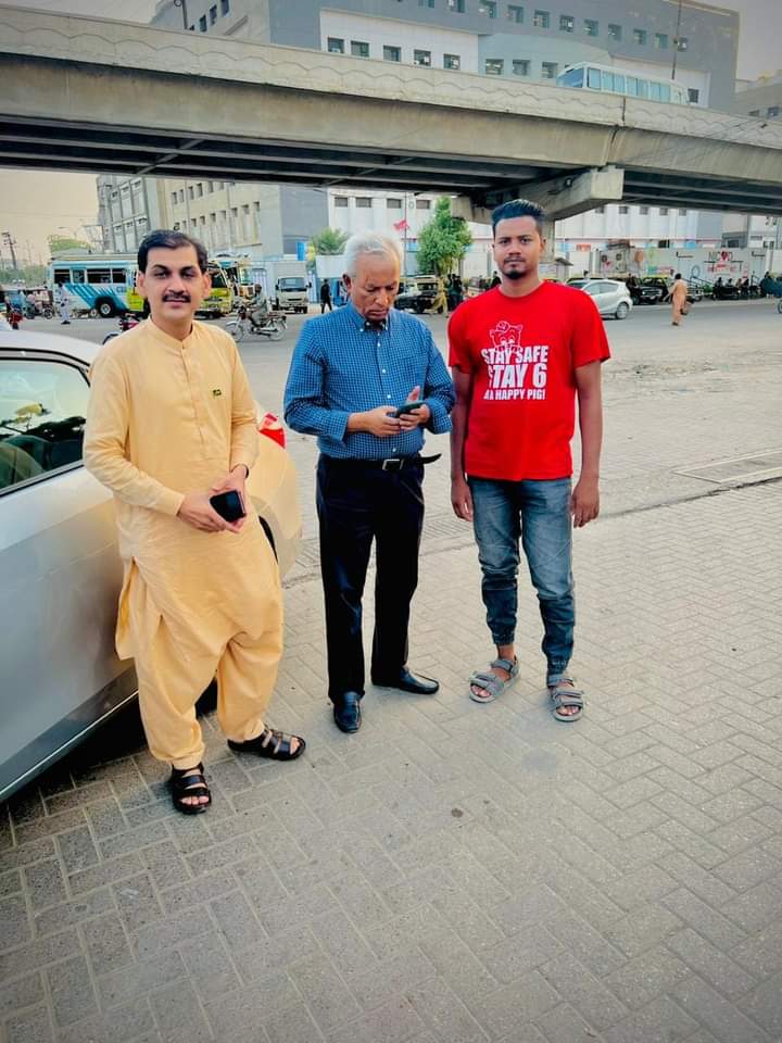 Happy birthday Boss 🎁.
<a href="/MNehalHashmi/">Senator Nehal Hashmi</a>