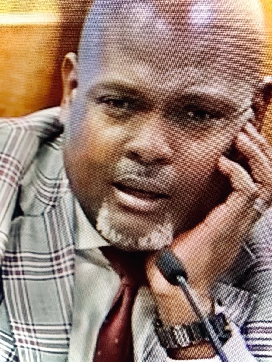 kureus2noyue's tweet image. 🎁🧩😜
Honesty is the best policy! Otherwise 👇🏼

What a horrible place his “FRIENDS” have put him in! 👇🏼

Am I wrong? 

#faniwillis #terrencebradley #thatface #pnw #courtreporter