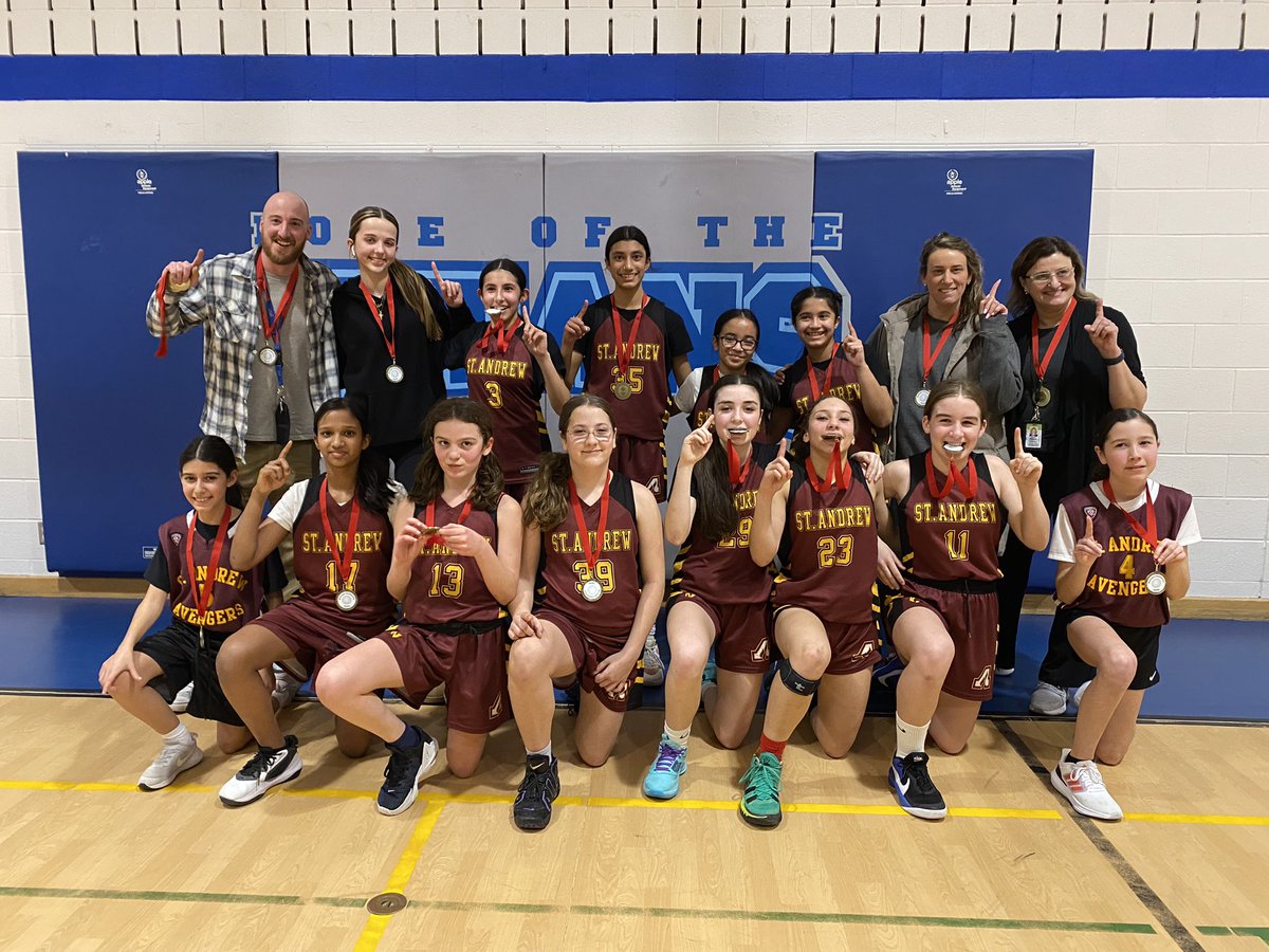Meet the Oakville girls basketball champions 🏆🏆. Way to go Avengers.