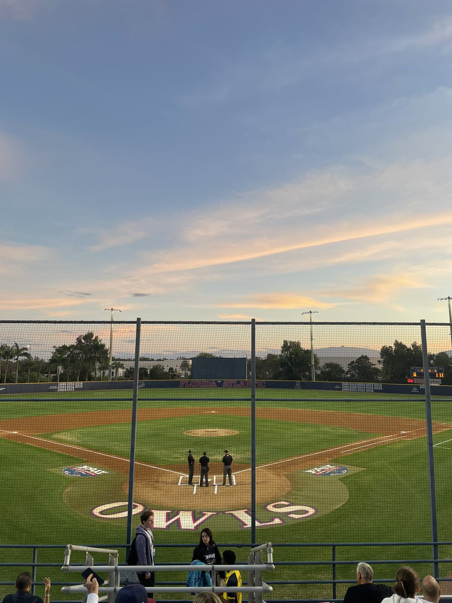 Beautiful night in Boca. Lets go Knights!
#ChargeOn