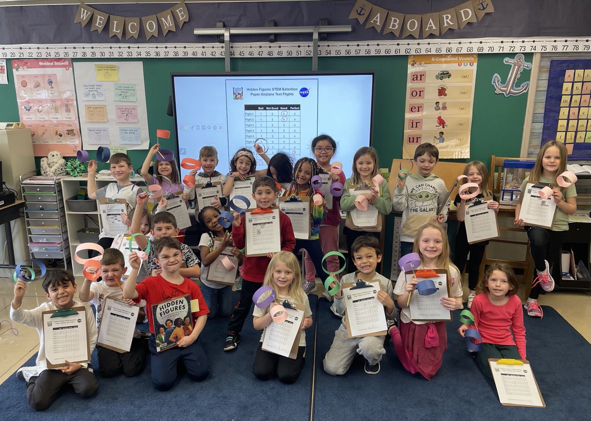 MrJReadEveryDay's tweet photo. We studied the remarkable women in Hidden Figures. First graders found character traits, wrote a book review, and built paper airplanes. Students tracked data on their test flights and made adjustments… just like the women of Hidden Figures! ⁦@OFCSDistrict⁩ #BlackHistory https://t.co/uph70hXxYg
