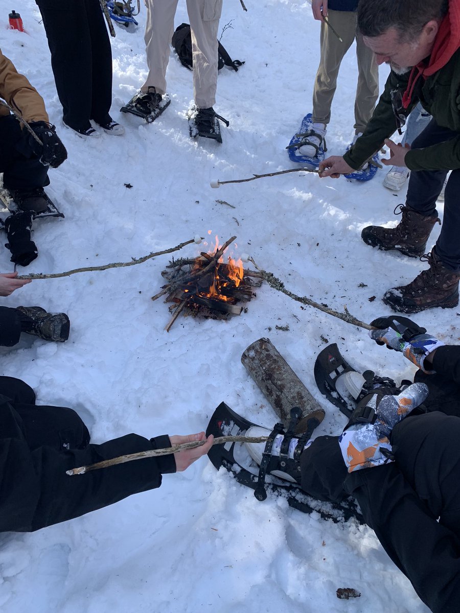 beetallica's tweet image. It was a great day for a fire and some marshmallows with some of our finest @school_memorial Phys Ed students. @cbvrce_pe @troyjjenkins45 #outdoored