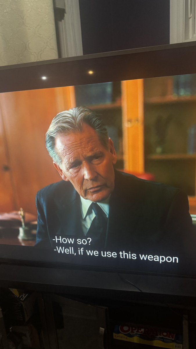 Pat_HammerWGRZ's tweet image. For those born in the 70s and just watched Oppenheimer, who is the first person you thought of when you saw this character and you knew you knew him?? #48hours #ganz