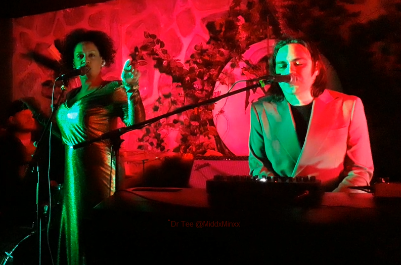 Dr. Tee 🌹 #WearAMask +vax to end the pandemic 😷 tweet media