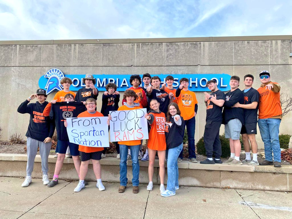 PeoriaManual's tweet photo. Our team has gained some new friends/fans along the way. S/O to @OHS_SPORTS for being a great Regional host, and for all the love they've shown us. Much love 💪🏼 #Rams #Spartans https://t.co/OL7SWm8GFa