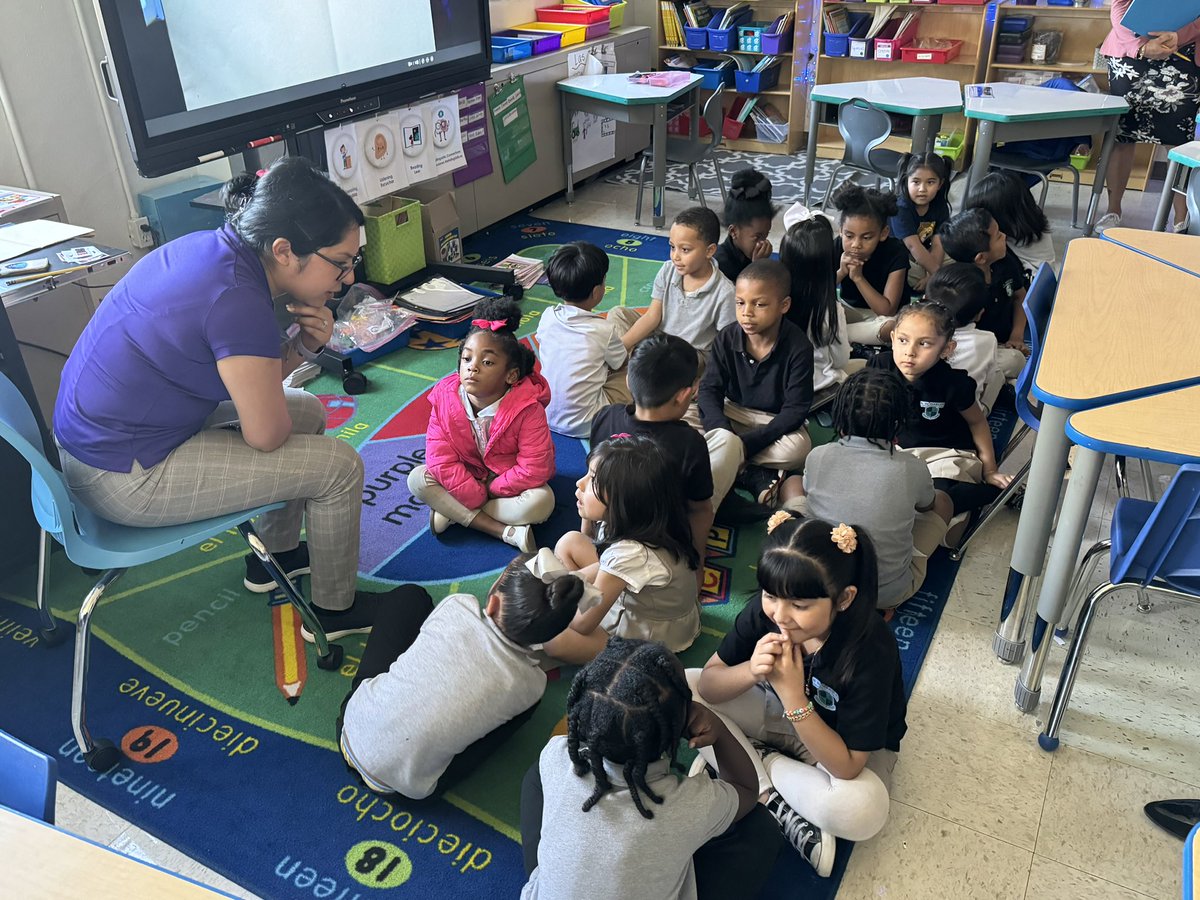 JamesDavisEdD's tweet photo. What are the benefits of high student engagement? Ask @HARLLEEDISD’s amazing teachers…

@TeamDallasISD @N_Bernardino @RubyRamirezDISD #studentengagement #earlylearning #choosedallasisd #WeAreHarllee https://t.co/STedQOBQxI