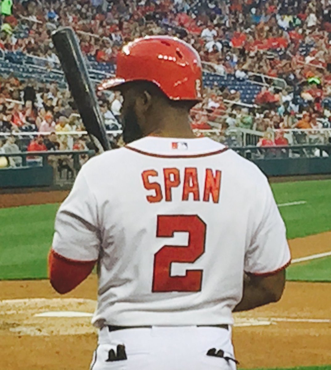 𝗛𝗮𝗽𝗽𝘆 𝟰𝟬𝘁𝗵 𝗯𝗶𝗿𝘁𝗵𝗱𝗮𝘆 𝗗𝗲𝗻𝗮𝗿𝗱 𝗦𝗽𝗮𝗻!

We miss <a href="/thisisdspan/">Denard Span</a>   patrolling CF at Nats Park.