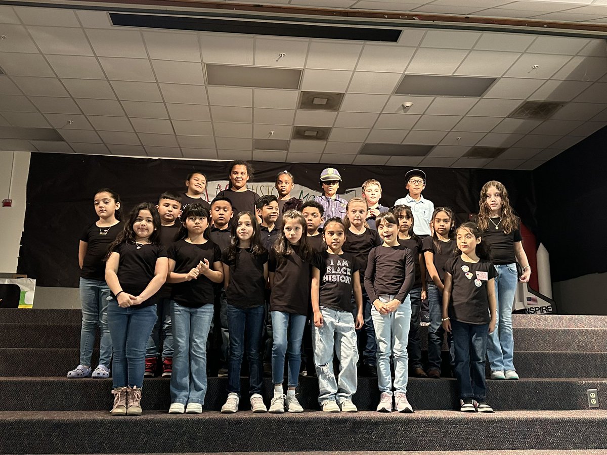 Amazing performances by students @CES_Cardinals last night during our Black History Program. Shout out to our team that made it happen! @gisdcounseling @DavanaDeeQueen @klmarsh2 @Vsan22Victoria @gisdnews